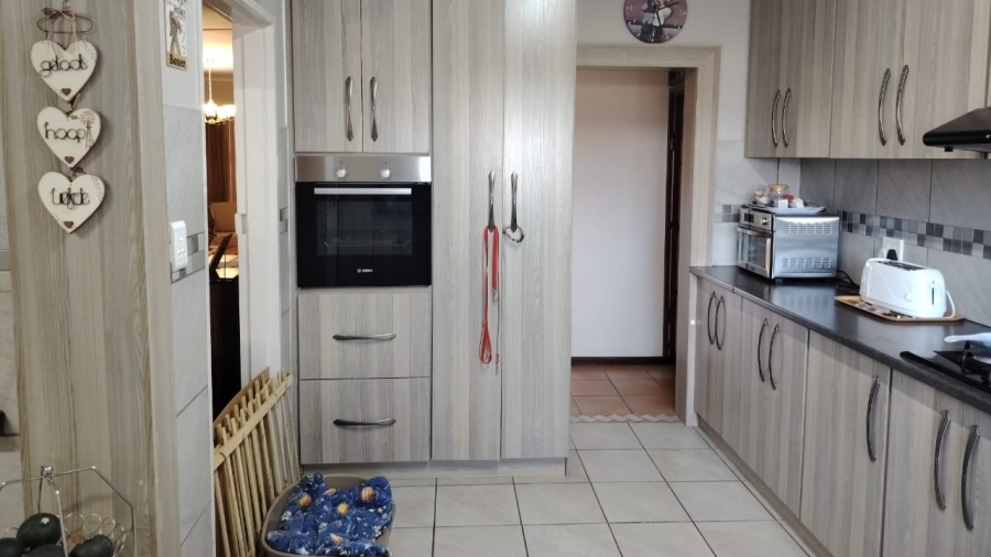 3 Bedroom Property for Sale in Vredenburg Western Cape